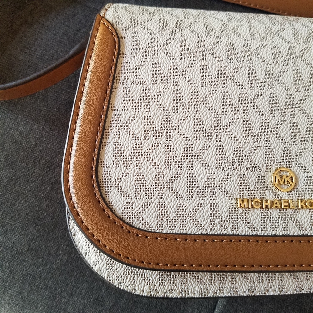 AUTHENTIC Michael Kors Lucie Leather Trim Small Logo Crossbody Bag NEW - Picture 7 of 16